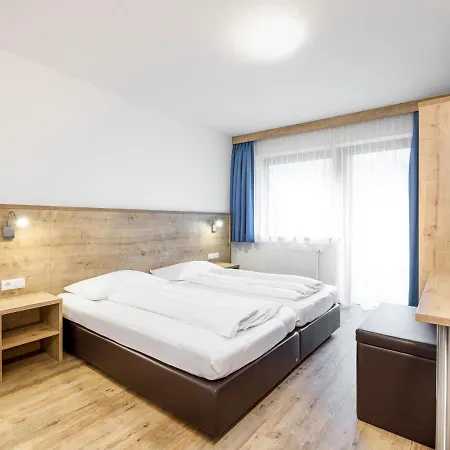 Apartament Apart Corona *