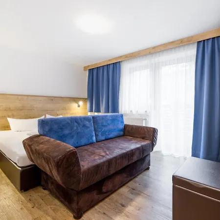 科罗娜公寓式酒店 索尔登