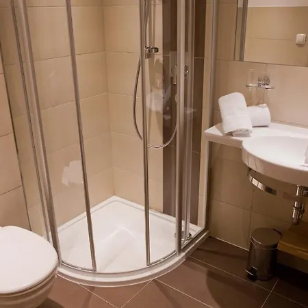 公寓 科罗娜公寓式酒店 *