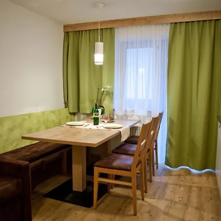 Apart Corona Apartment